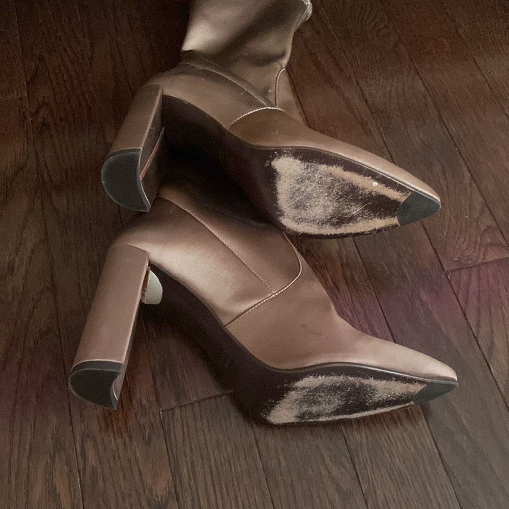 Stuart Weitzman Clinger Clinger Adobe Stretch Sat… - image 5